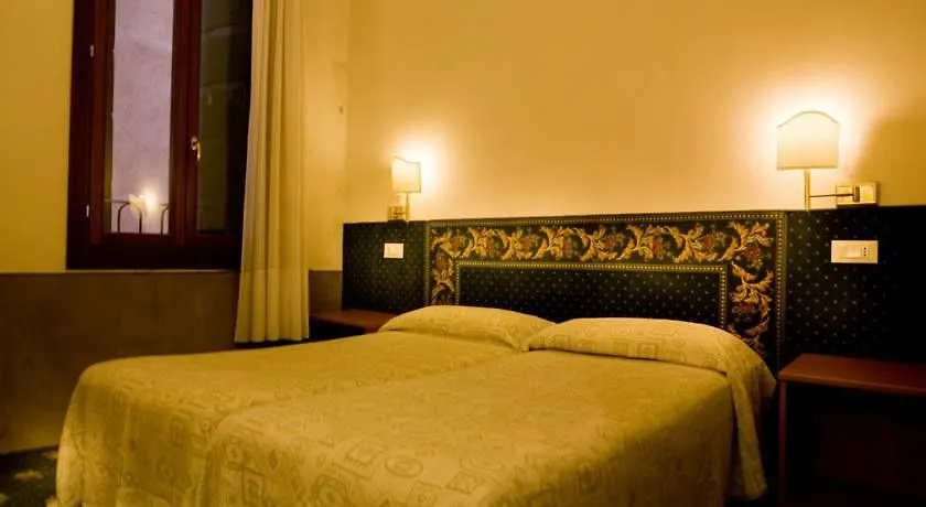 ** Guest house San Lio Tourist House Hotel Venice Italy